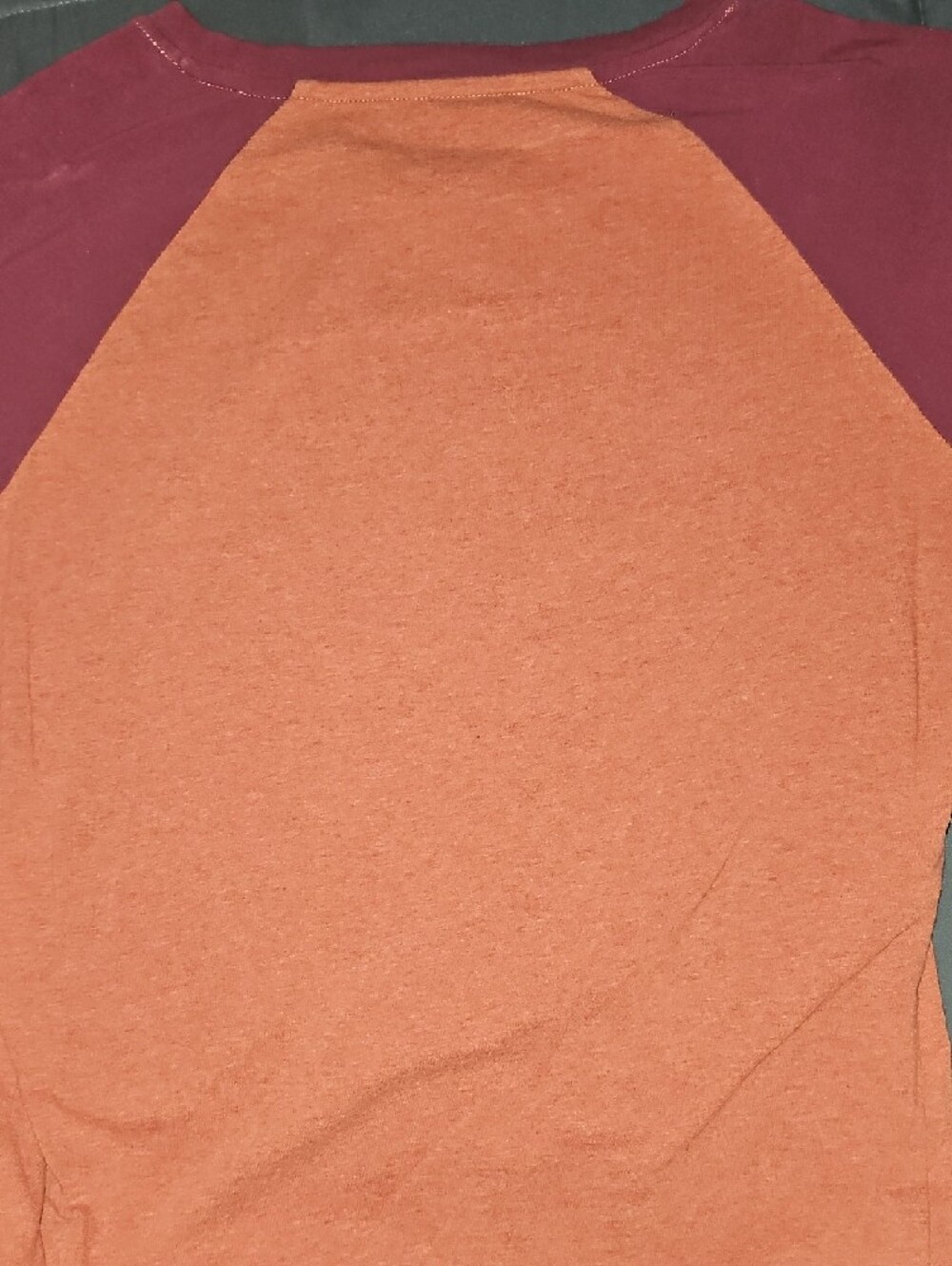 Ariat Two-Tone Long Sleeve Logo Tee - Rust & Maroon - Picture 5 of 5